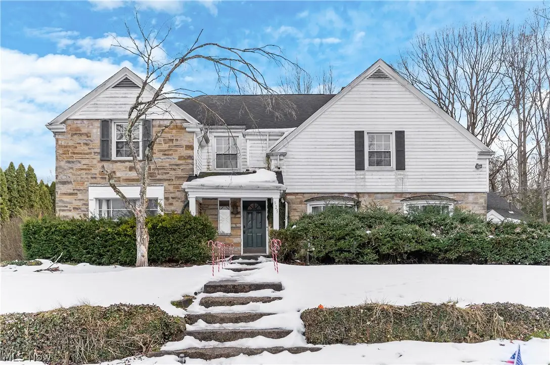 925 Colonial Drive, Youngstown, OH 44505 - #1