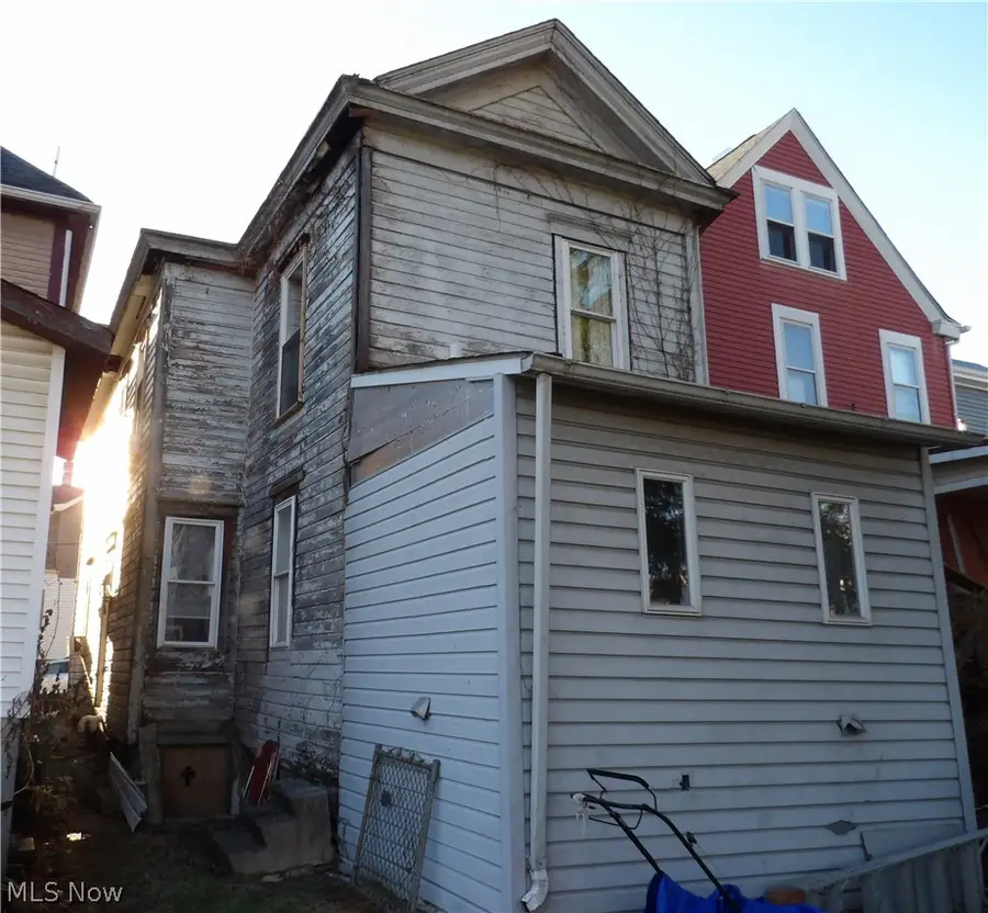 624 Grant Avenue, Martins Ferry, OH 43935 - #3