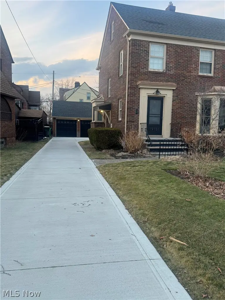 19131 S Lake Shore Boulevard, Euclid, OH 44119 - #2