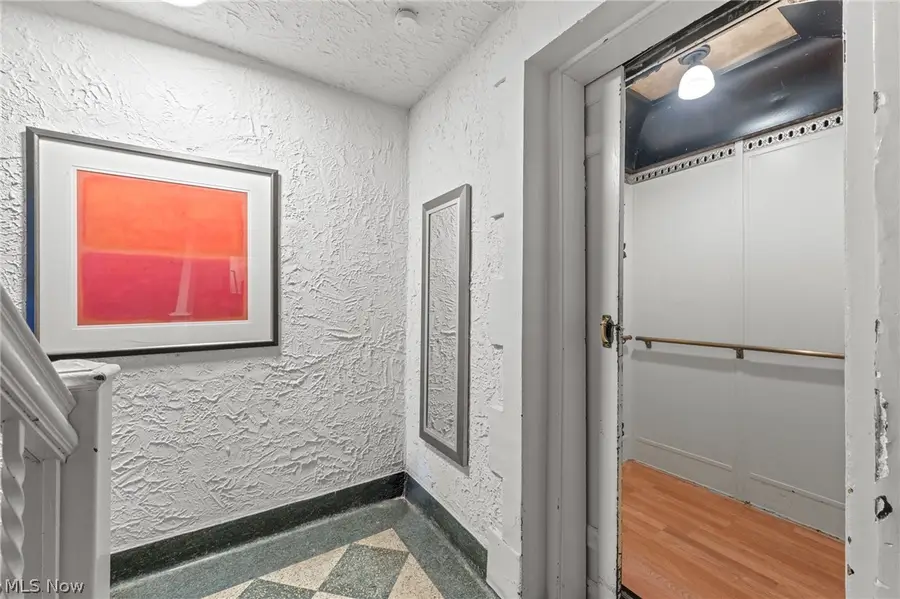 11428 Cedar Glen Parkway #C2D2, Cleveland, OH 44106 - #3