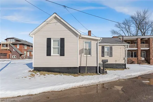 912 Essig Nw Court, Canton, OH 44703