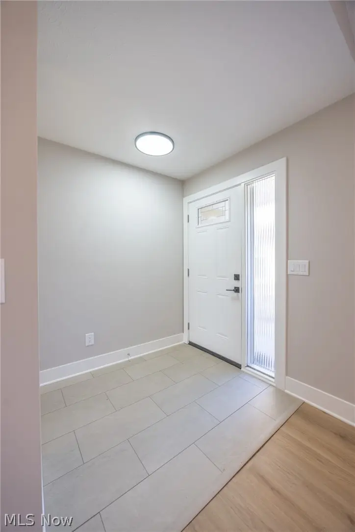 522 Catlin Drive, Richmond Heights, OH 44143 - #2