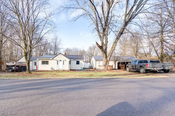 6095 Bell Avenue, Hubbard, OH 44425