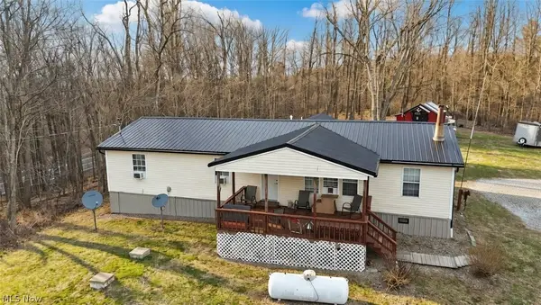 33127 State Route 83, Millersburg, OH 44654