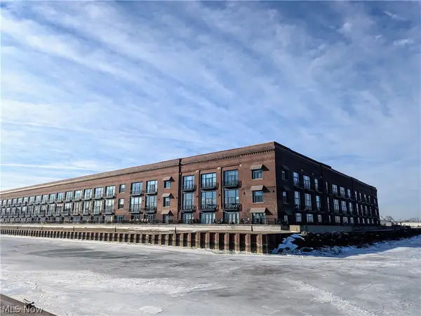 401 W Shoreline Drive #206, Sandusky, OH 44870