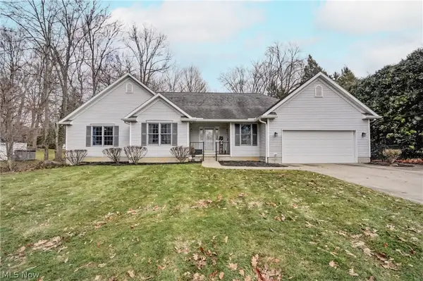 374 Spring Grove Drive, Tallmadge, OH 44278