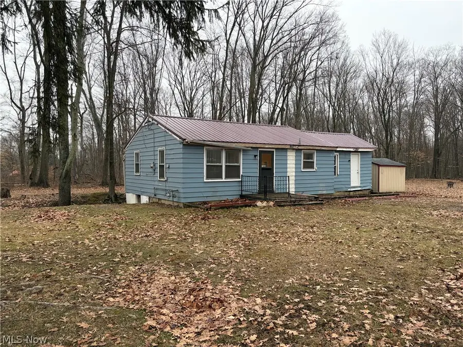 42082 Duquesne W Street, Columbiana, OH 44408 - #2