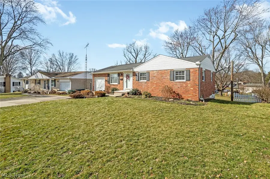 271 Manor Nw Avenue, Canton, OH 44708 - #2