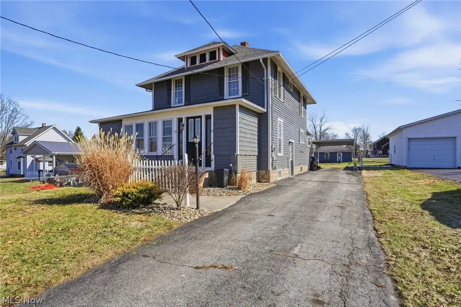 209 Pleasant Street, Bellevue, OH 44811 - #2