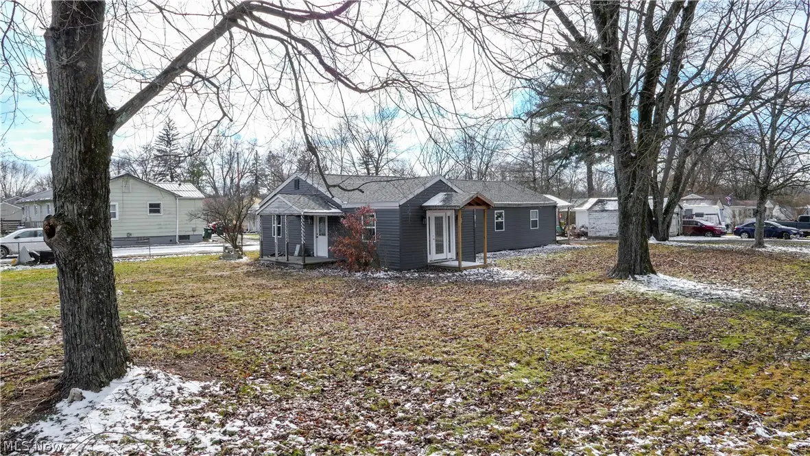 414 Maple Drive, Newton Falls, OH 44444 - #1