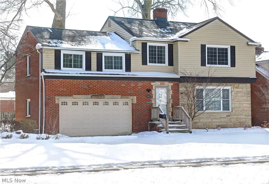 15801 Edgecliff Avenue, Cleveland, OH 44111 - #2