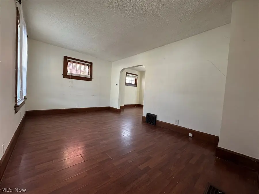 1134 Clarendon Sw Avenue, Canton, OH 44710 - #3