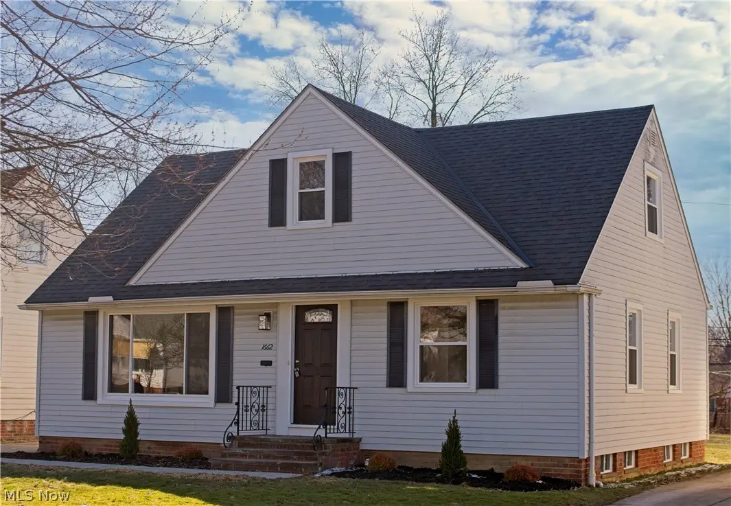 1662 Hawthorne Drive, Mayfield Heights, OH 44124 - #1