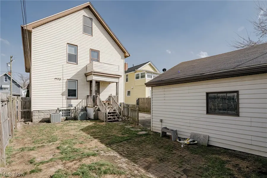 1542 Westwood Avenue, Lakewood, OH 44107 - #3