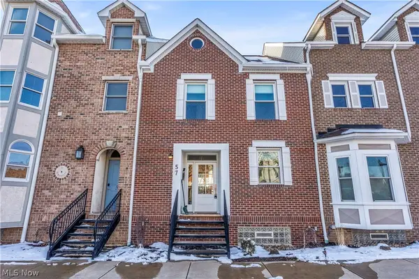 57 Riverside Drive, Berea, OH 44017