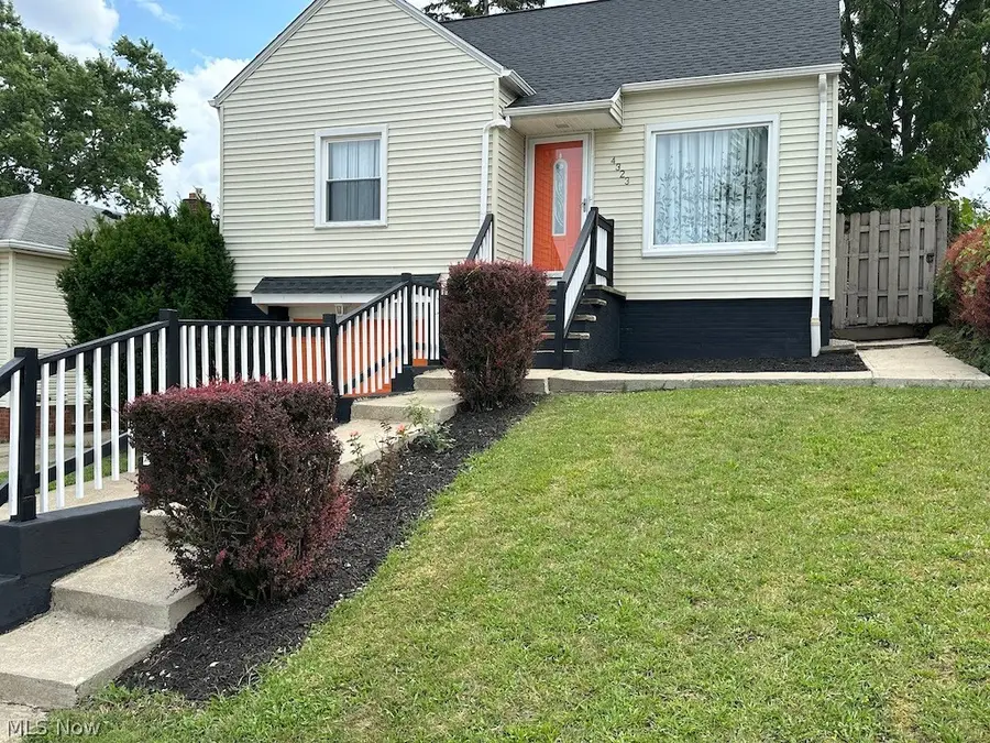 4323 Russell Avenue, Parma, OH 44134 - #2