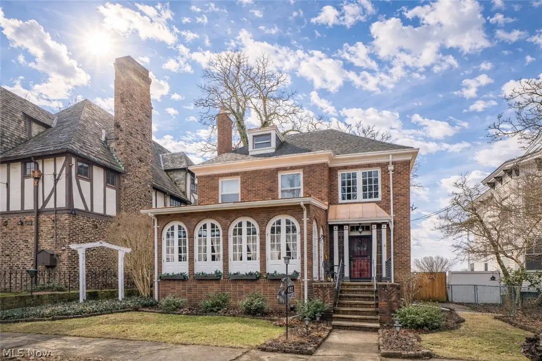 411 4th Ne Street, Massillon, OH 44646 - #1