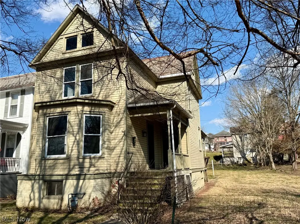 720 Front St, Marietta, OH 45750 - #1