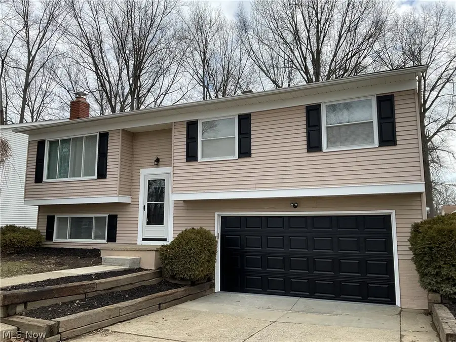 541 Howells Court, Eastlake, OH 44095 - #2