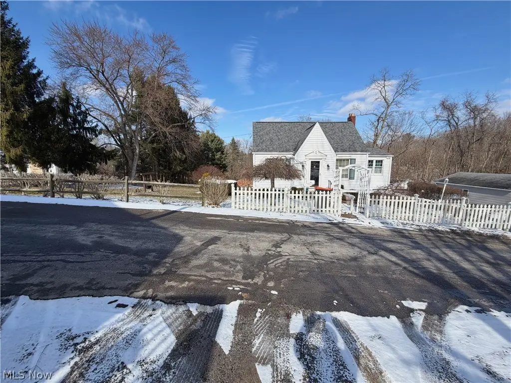 403 Burrows Avenue, East Liverpool, OH 43920 - #1