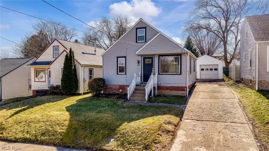 1610 Colonial Ne Boulevard, Canton, OH 44714 - #2