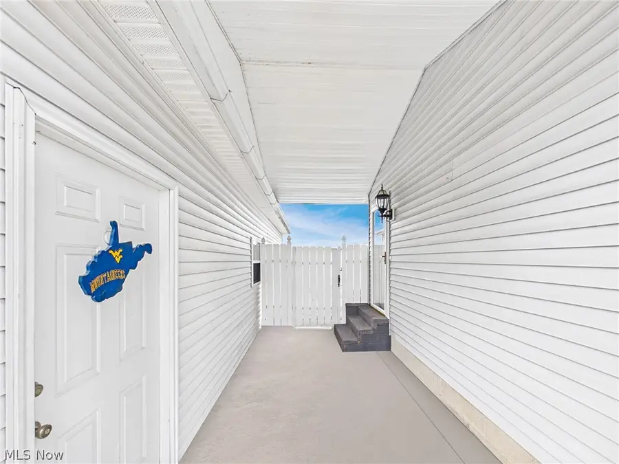 704 23rd Street, Vienna, WV 26105 - #2