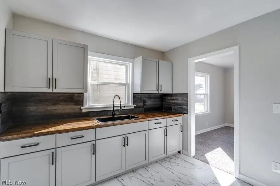 2808 Kirby Ne Avenue, Canton, OH 44705 - #3