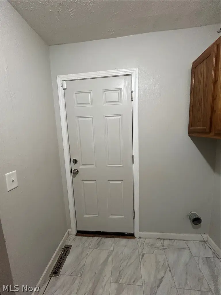 7535 Hickory Road, Bedford, OH 44146 - #2