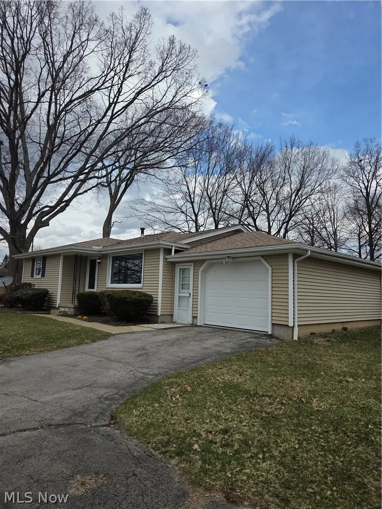 12 Sandy Drive, New Middletown, OH 44442 - #3
