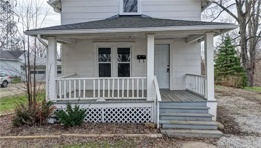 994 Perry Avenue, Barberton, OH 44203 - #2