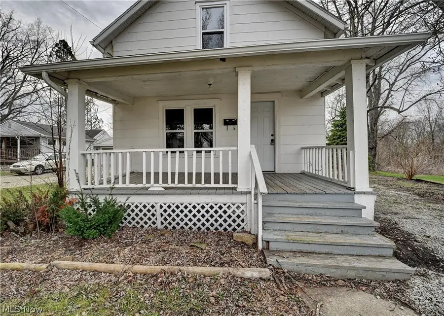 994 Perry Avenue, Barberton, OH 44203 - #3