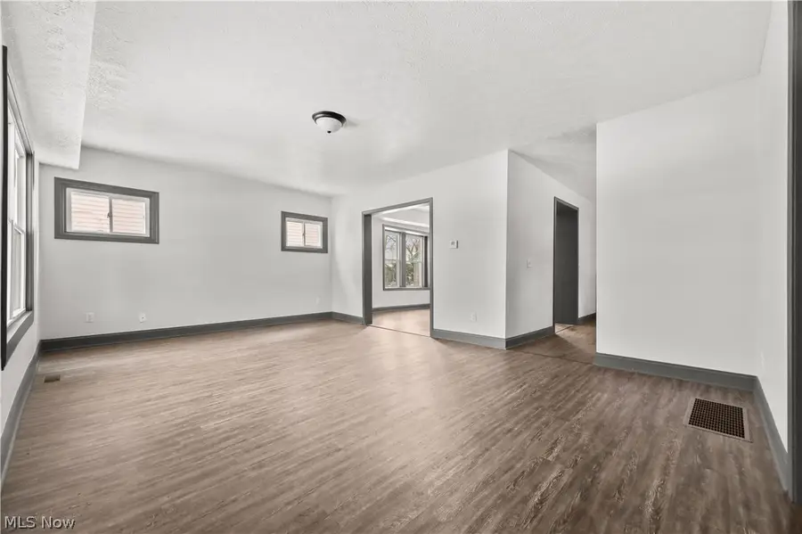 840 E Buchtel Avenue, Akron, OH 44305 - #3