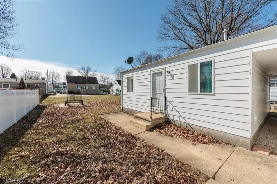 1144 Sutherland Avenue, Akron, OH 44314 - #3