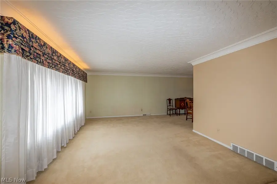 7550 Daytona Drive, Parma, OH 44134 - #2