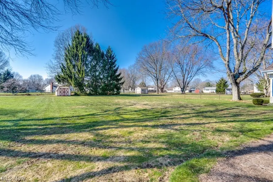 7716 Cheryl Lane Nw, Massillon, OH 44646 - #3