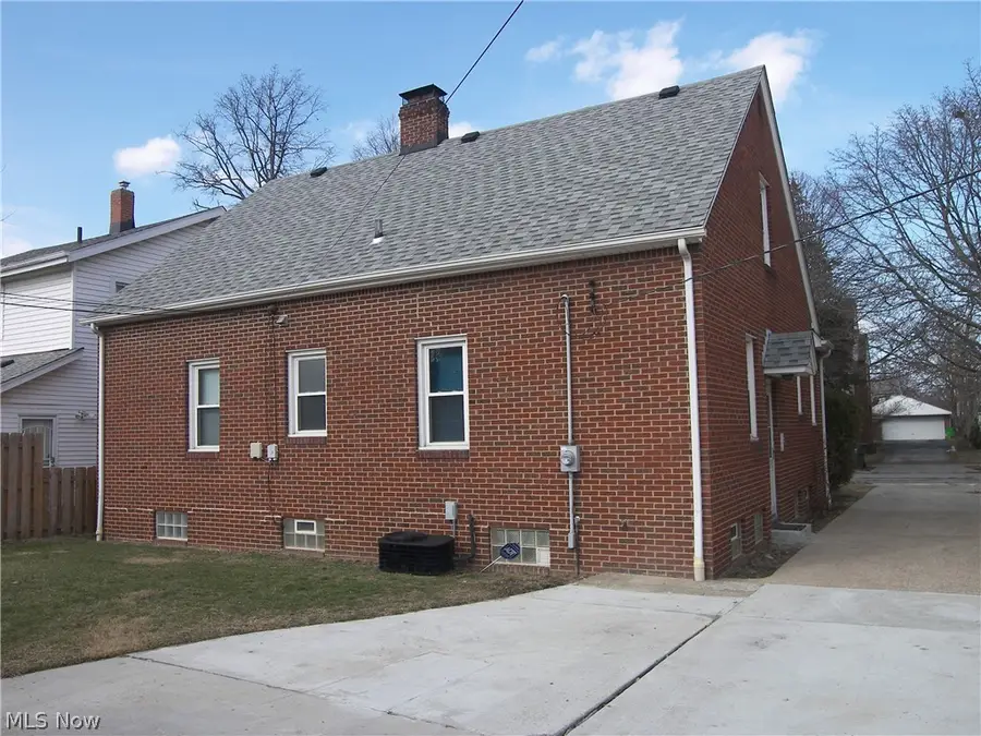 19070 Meredith Avenue, Euclid, OH 44119 - #2