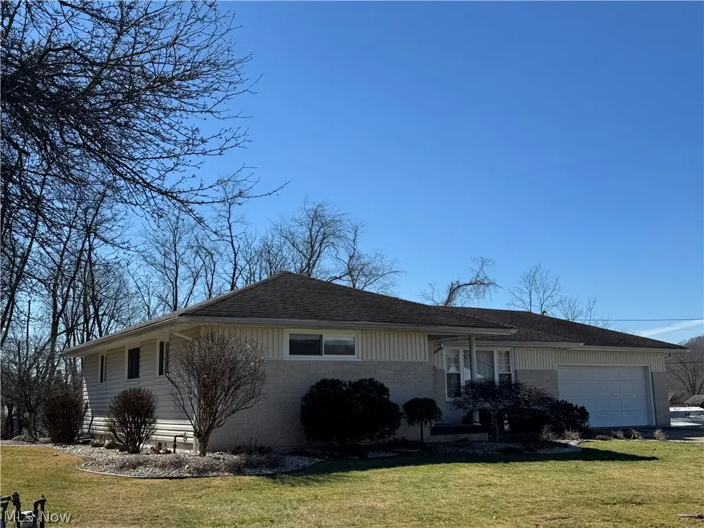 404 S Bradfield Drive, Saint Marys, WV 26170 - #1