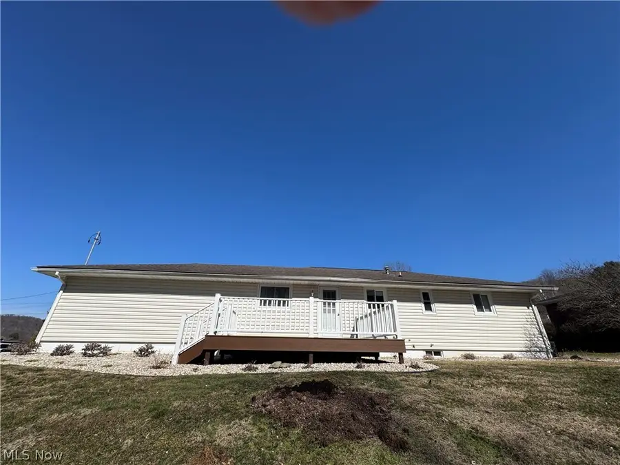 404 S Bradfield Drive, Saint Marys, WV 26170 - #3