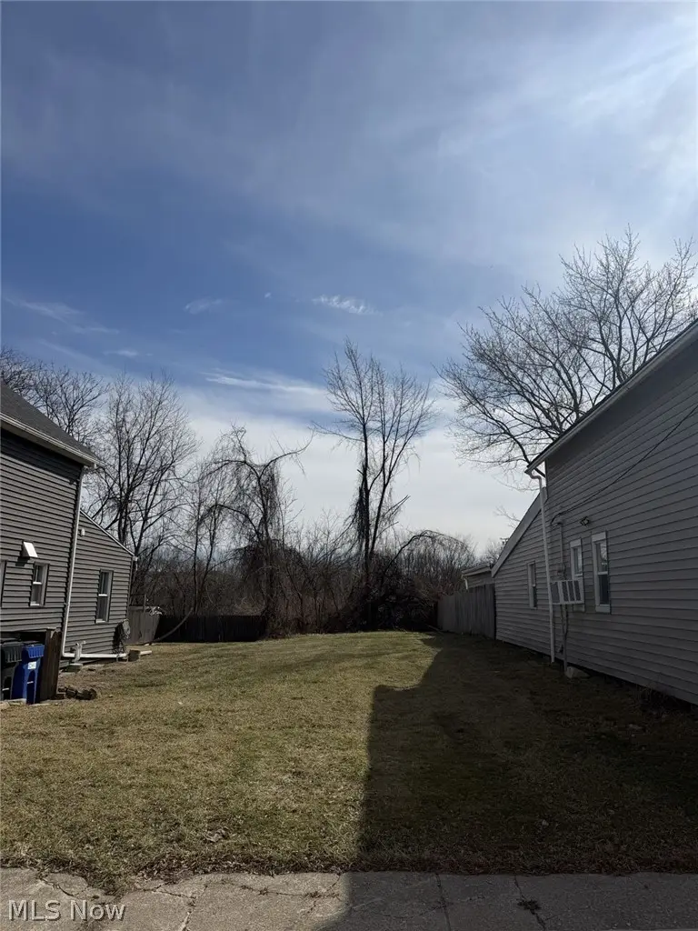 2825 York Avenue, Cleveland, OH 44113 - #2