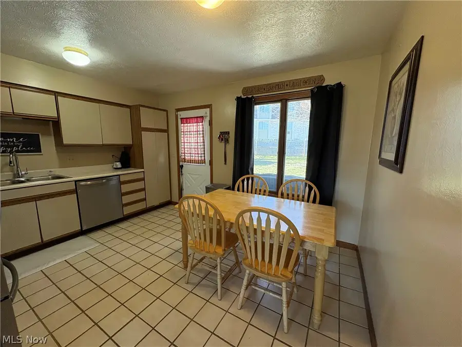 50 N Main Street, Austintown, OH 44515 - #3