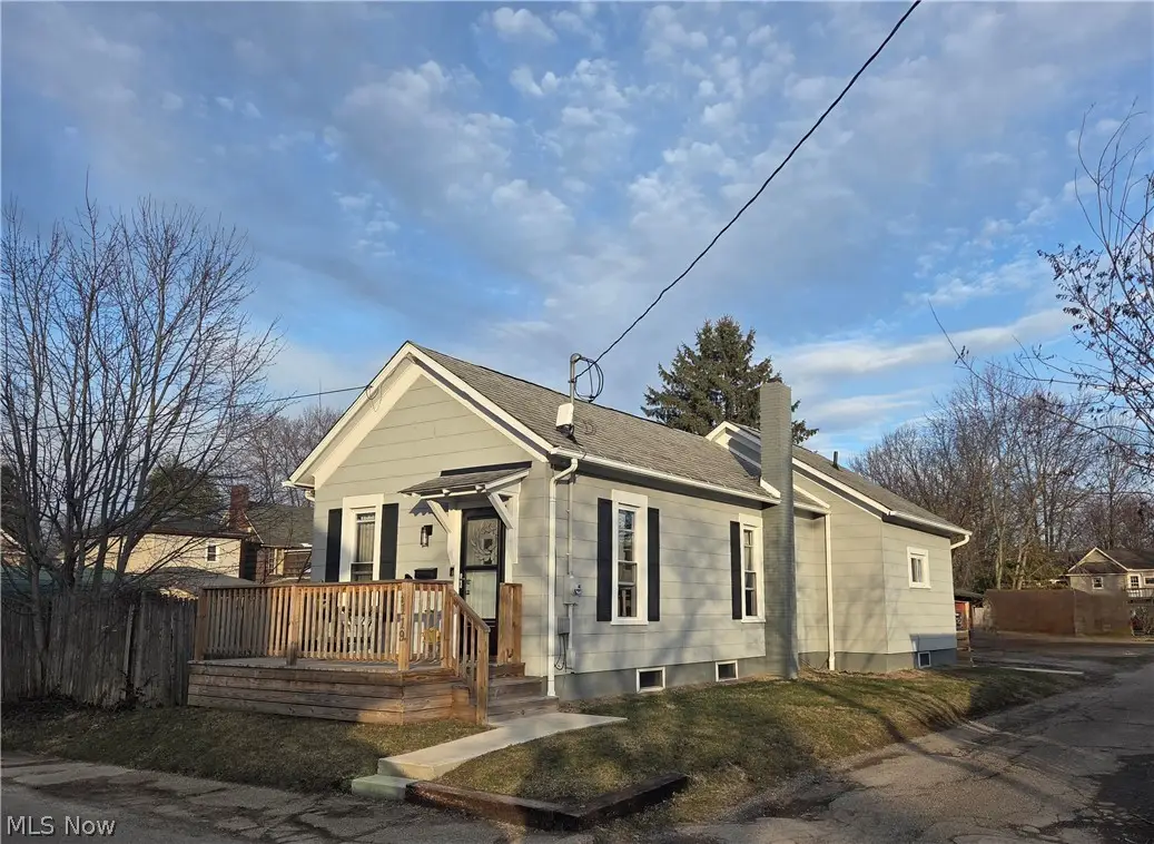 119 S Wallace Street, Uhrichsville, OH 44683 - #1