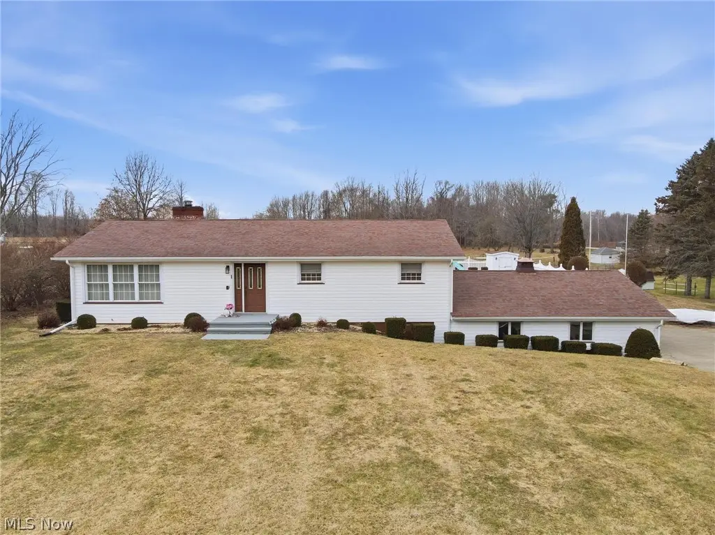 255 N Amboy Road, Conneaut, OH 44030 - #1