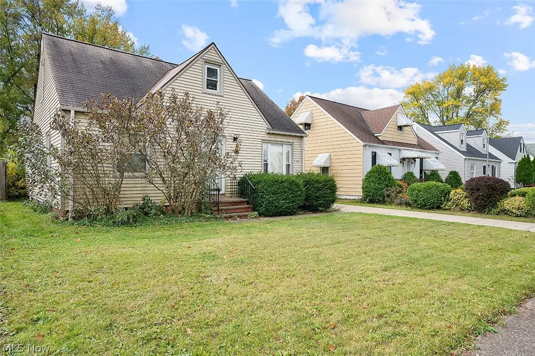 12512 York Boulevard, Garfield Heights, OH 44125 - #1