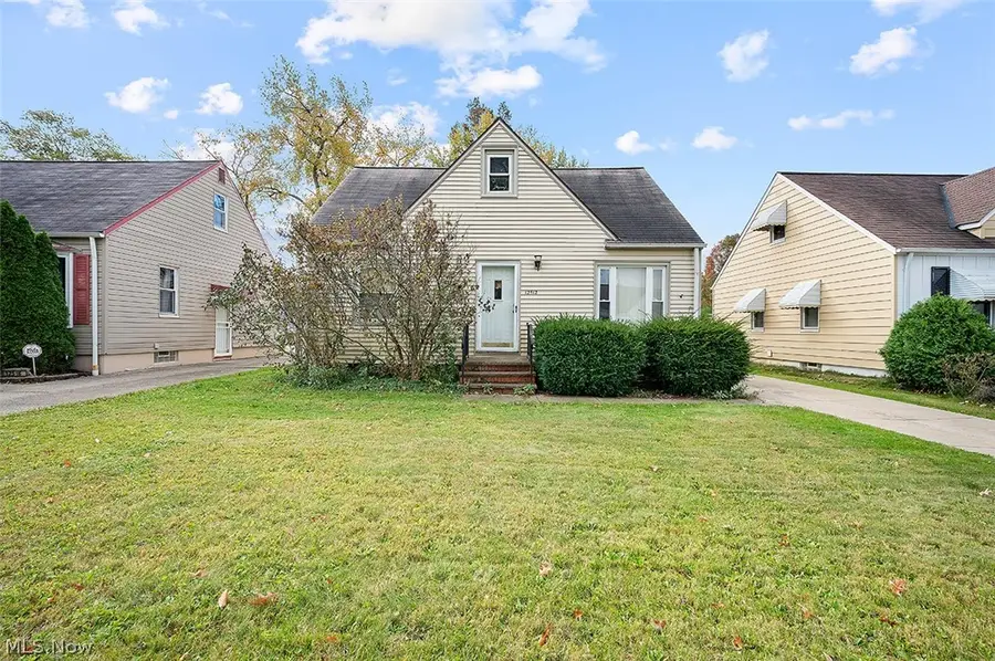 12512 York Boulevard, Garfield Heights, OH 44125 - #2