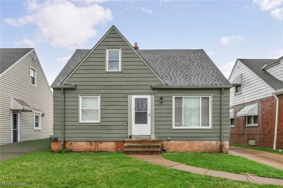 9410 Beech Avenue, Brooklyn, OH 44144 - #3