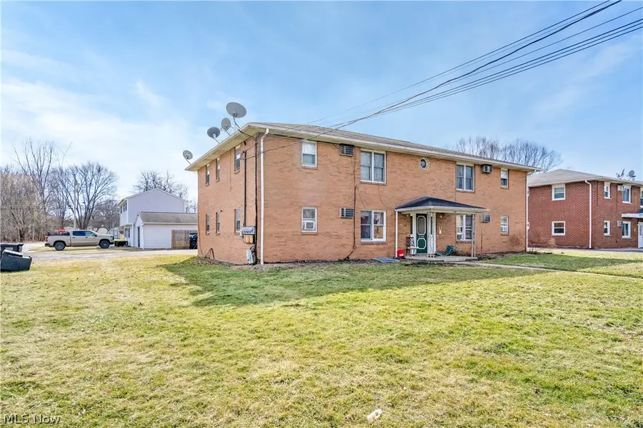 895 Cook Avenue, Youngstown, OH 44512 - #3