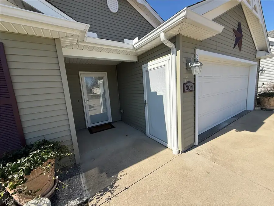 304 Woodland Way, Jefferson, OH 44047 - #2