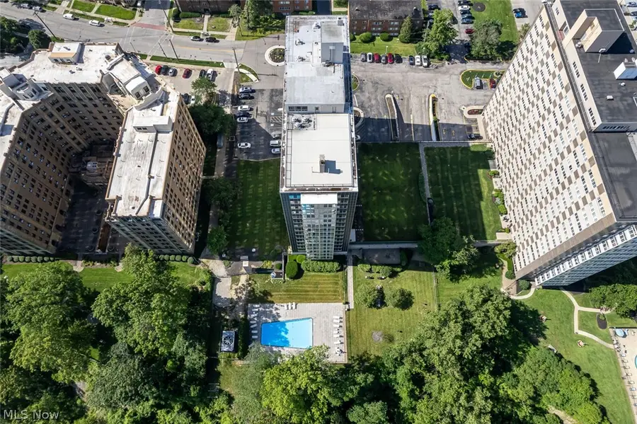 12520 Edgewater Drive #1609, Lakewood, OH 44107 - #3