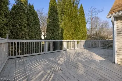 637 Hunters Trail, Akron, OH 44313 - #3