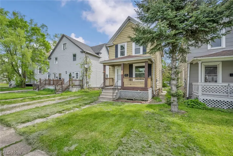 1023 W Washington Avenue, Lorain, OH 44052 - #3